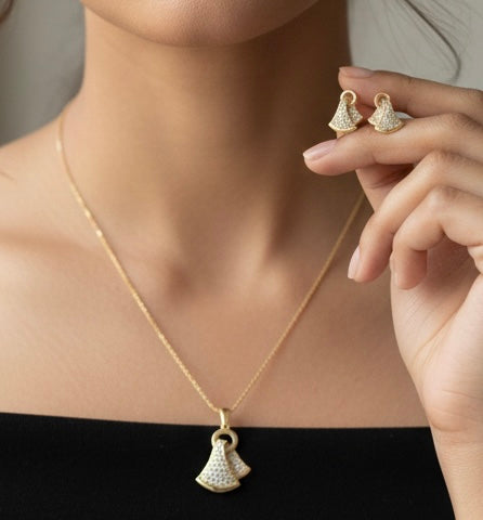 Luxury Gold Fan Design Pendant & Earrings Set – Crystal Pave
