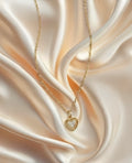 Elegant Gold Heart Crystal Pendant Necklace – Minimal Love Design