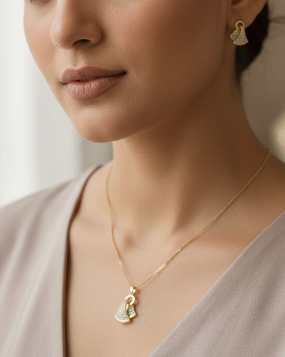 Luxury Gold Fan Design Pendant & Earrings Set – Crystal Pave