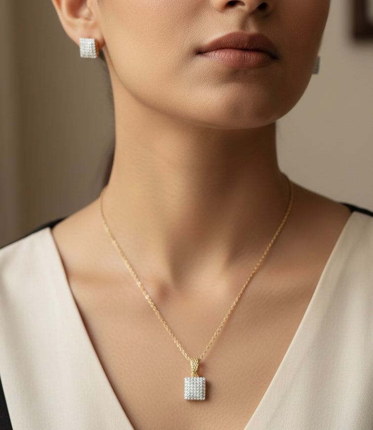 Luxury Square Crystal Jewelry Set – Gold Tone Pendant & Stud Earrings